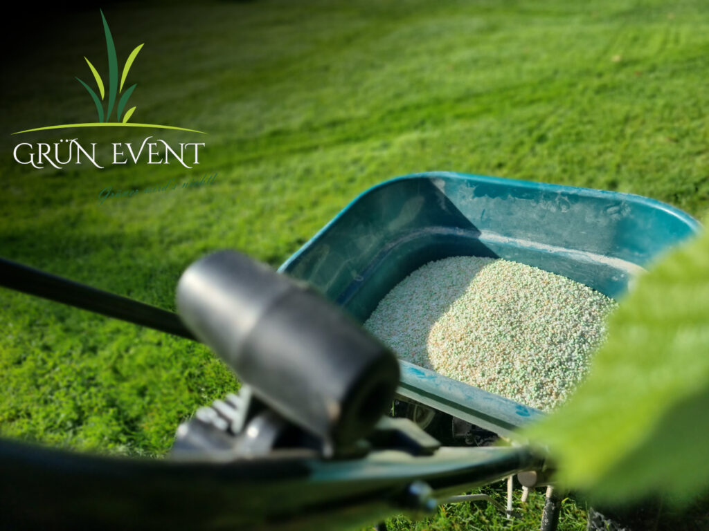 Frühjahrsdüngung im Rasen: Jetzt steigt die Bodentemperatur